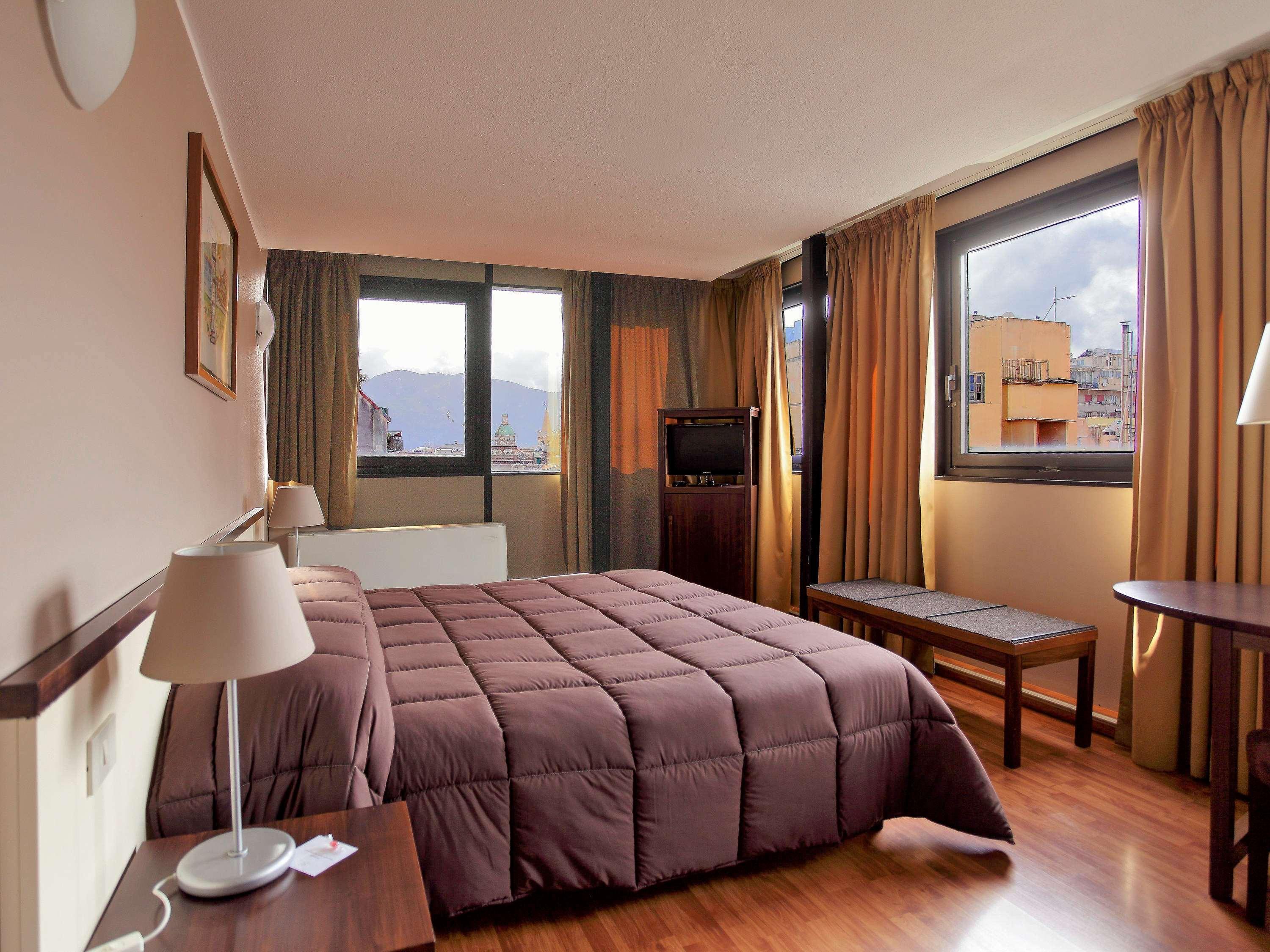 Ibis Styles Cristal Hotel 4*