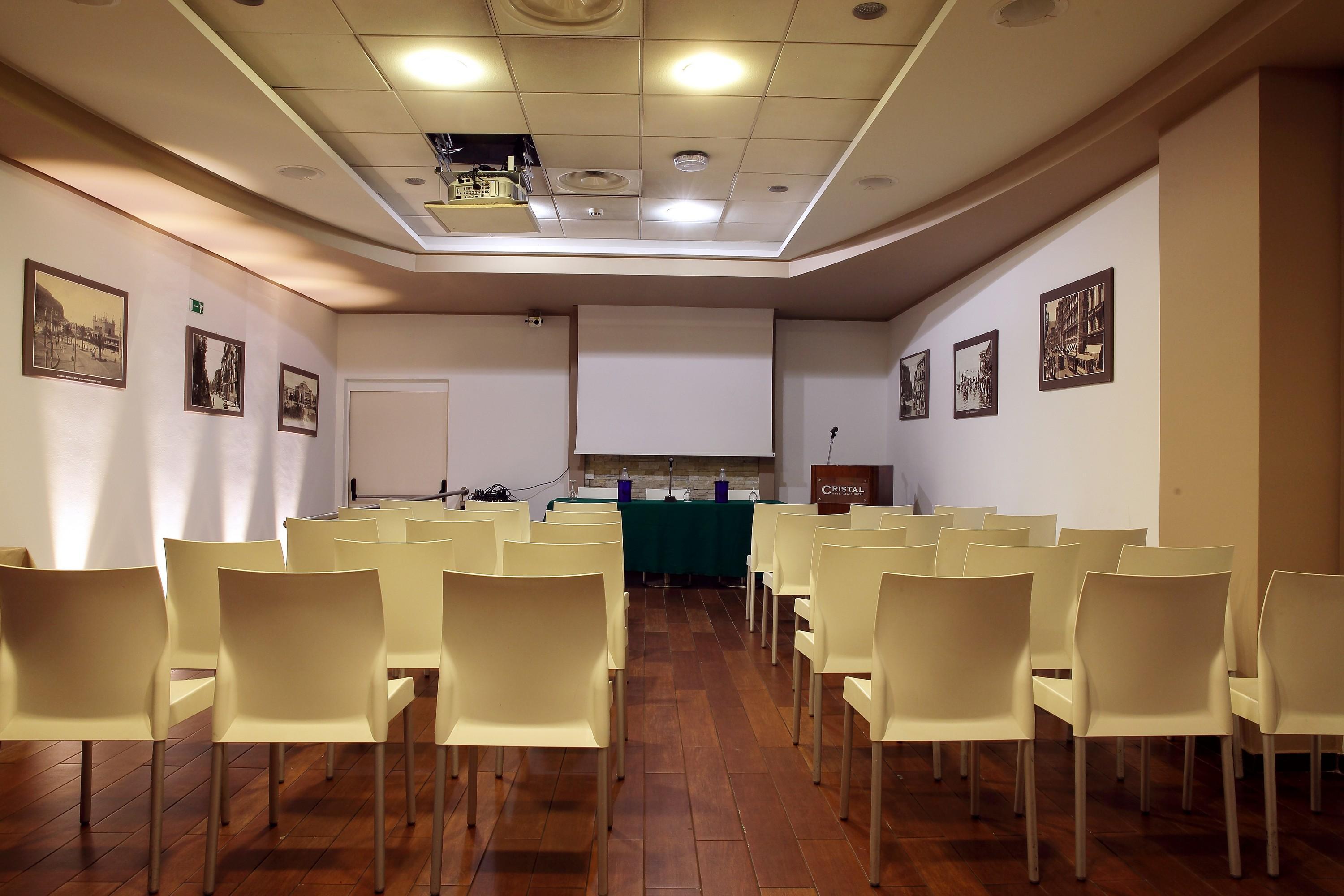 Hotel Ibis Styles Cristal 4*