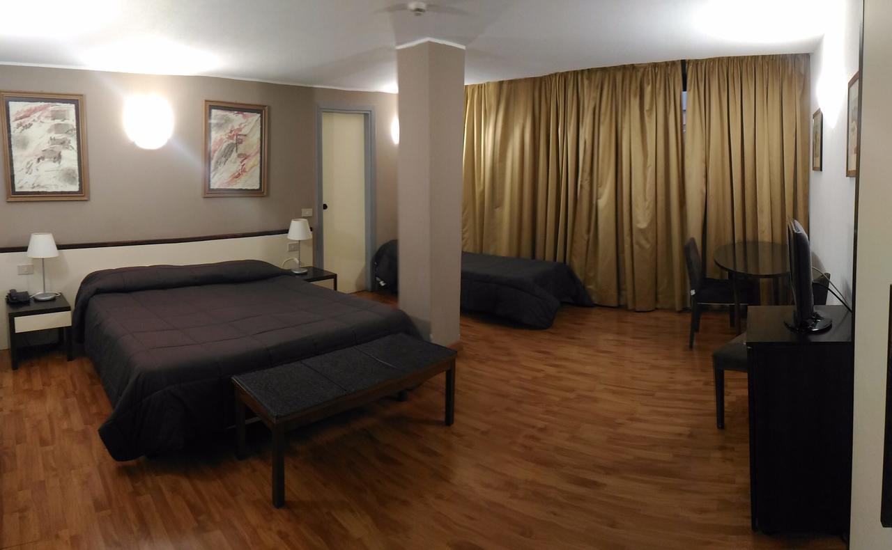Ibis Styles Cristal Hotel 4*