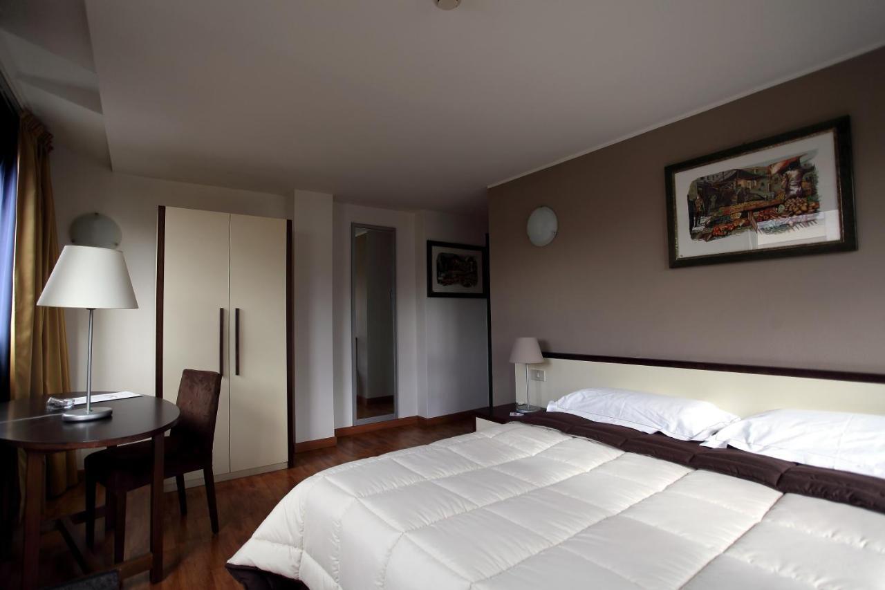 Ibis Styles Cristal 4*